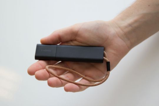 Invoxia, a small connected that serve as an anti-theft alarm
