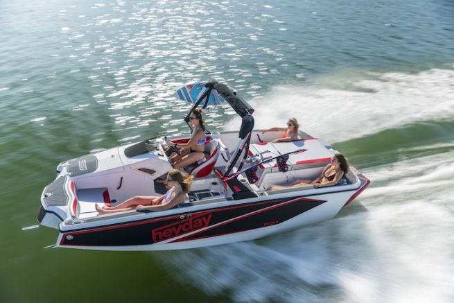 bayliner wakesurf