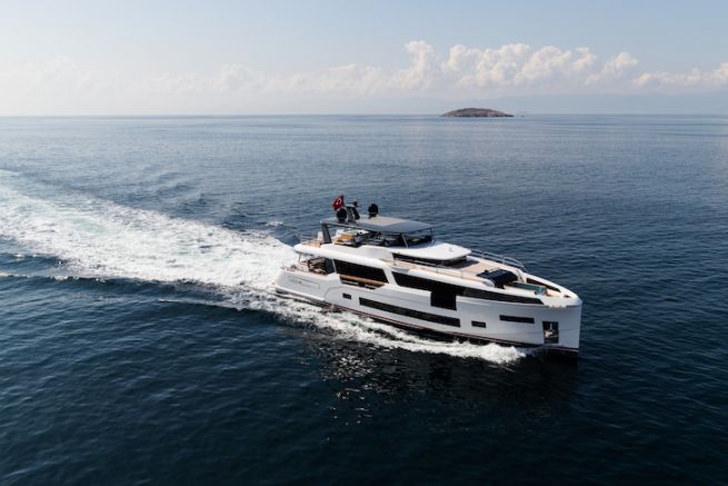Sirena 88 A Superyacht In A Travel Boat